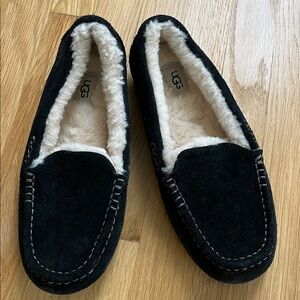 UGG Black Ansley slipper slip on shoe size 11